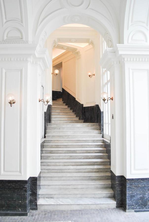 Palazzo Nana Suites & Apartments نابولي المظهر الخارجي الصورة