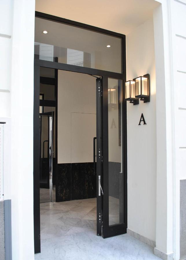 Palazzo Nana Suites & Apartments نابولي المظهر الخارجي الصورة